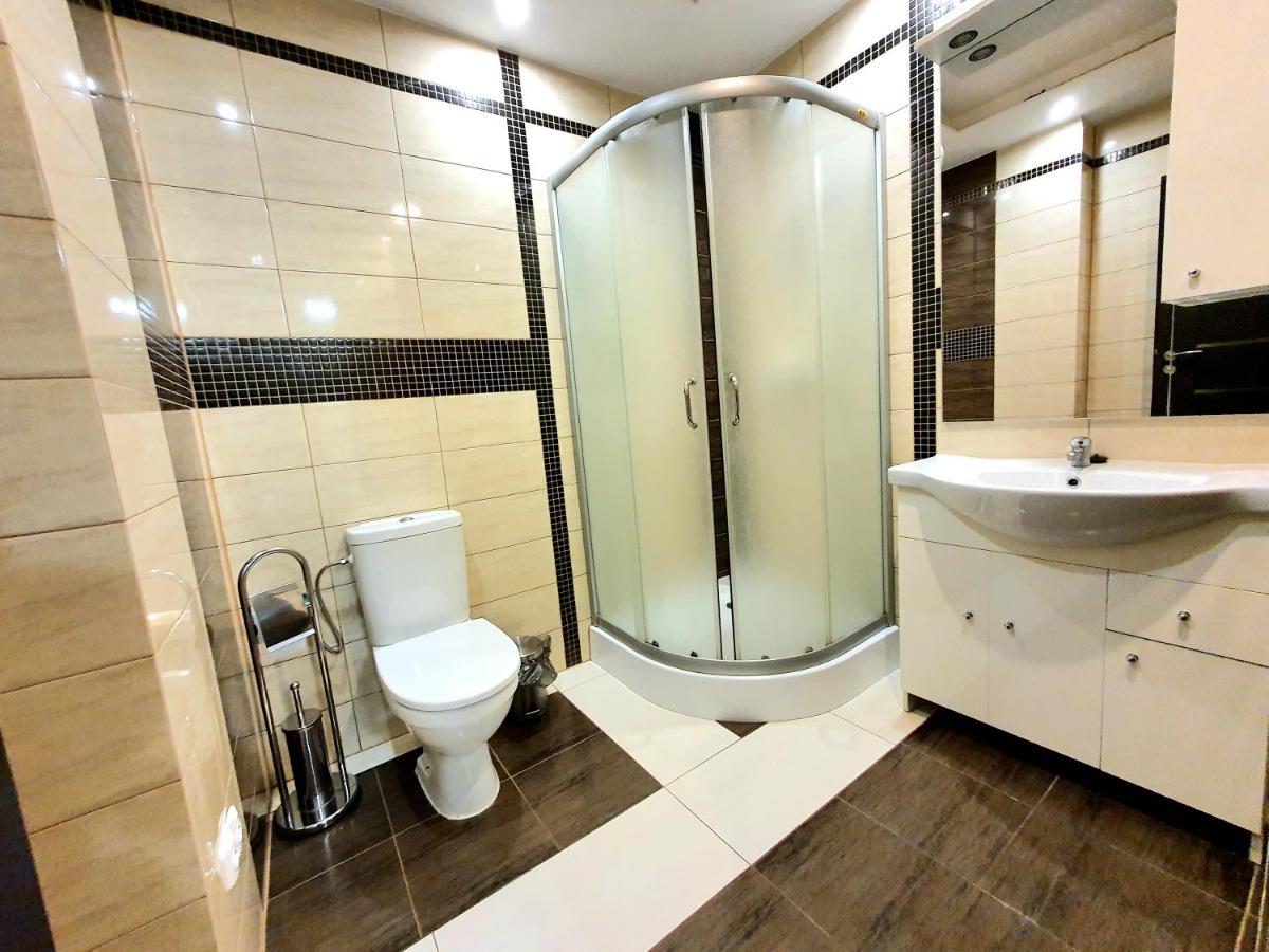 Prestige Apartament アウグストゥフ エクステリア 写真