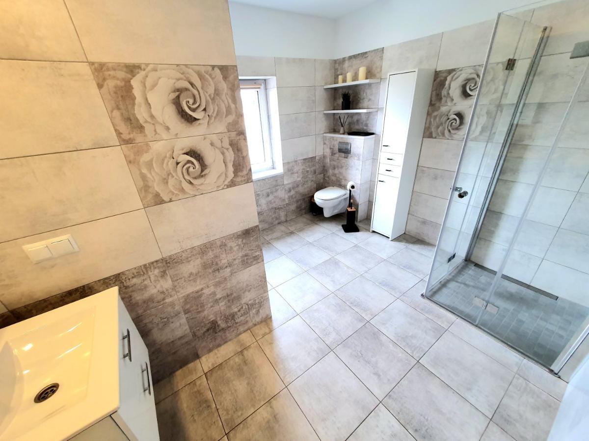 Prestige Apartament アウグストゥフ エクステリア 写真
