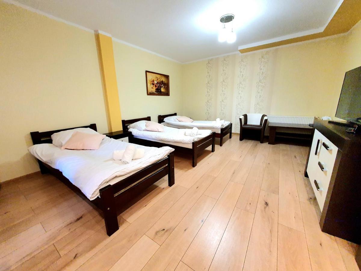 Prestige Apartament アウグストゥフ エクステリア 写真